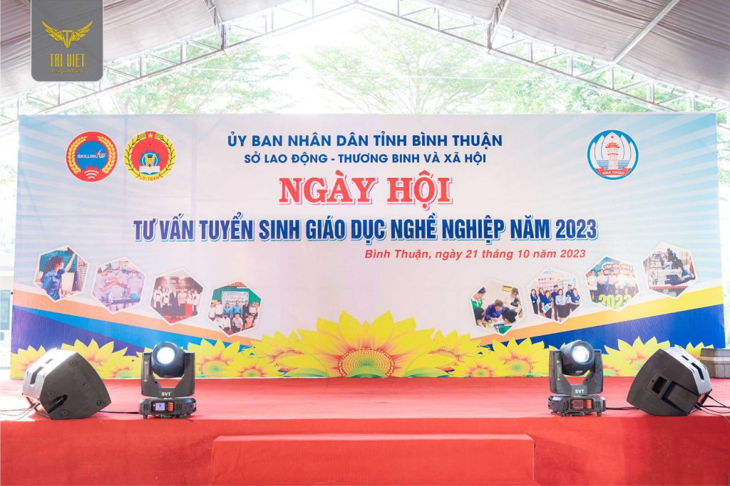 cho-thue-khung-backdrop-su-kien-tai-phan-thiet