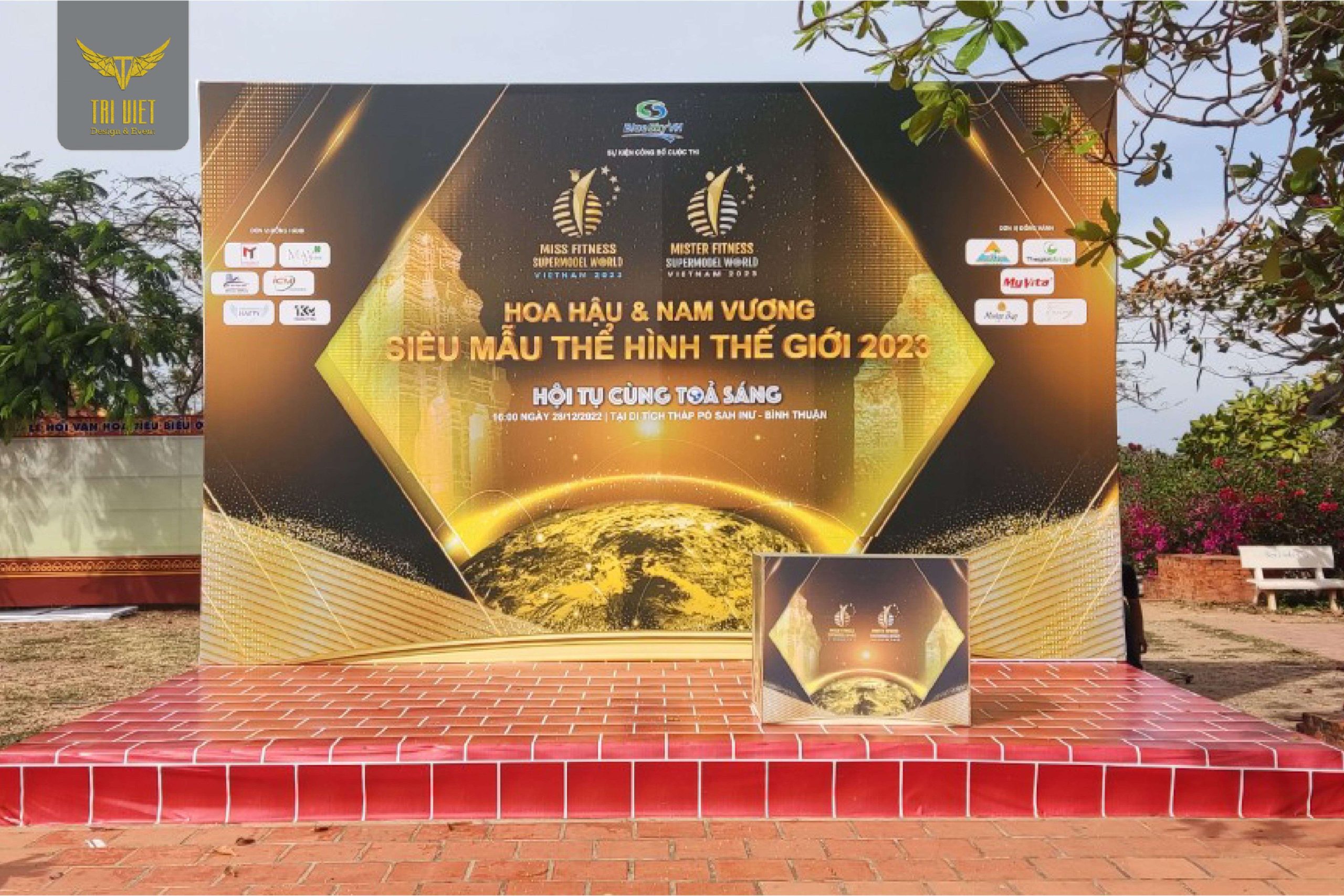 thi-cong-backdrop-su-kien-tai-phan-thiet