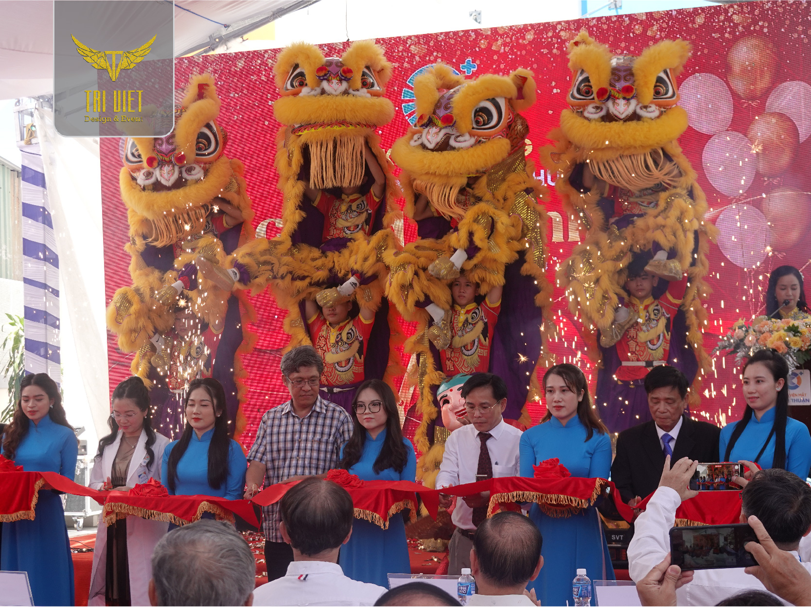 thue-doi-mua-lan-khai-truong-phan-thiet